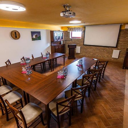 Borhotel Sziluett Farkasmaly Gyongyos Ngoại thất bức ảnh
