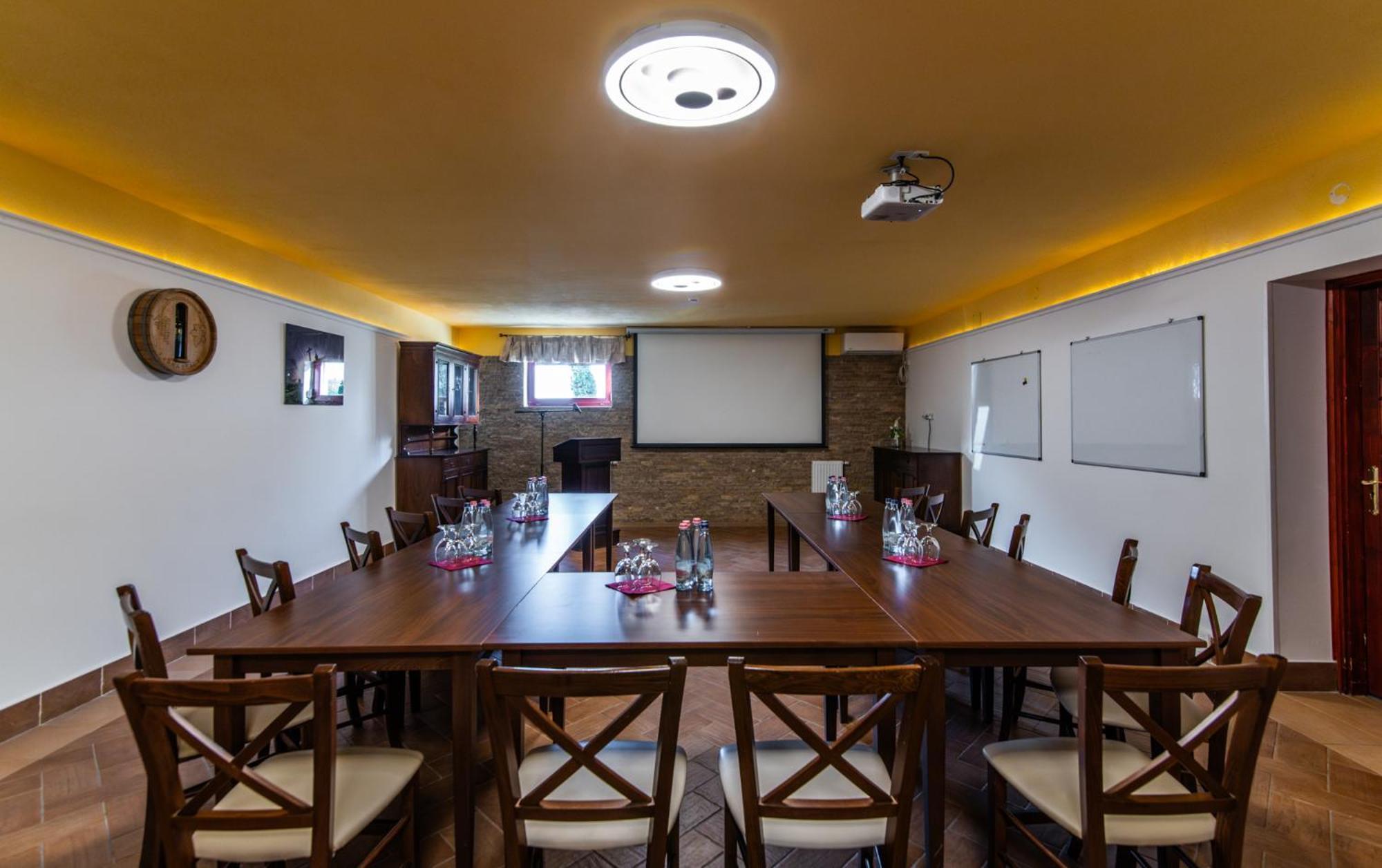 Borhotel Sziluett Farkasmaly Gyongyos Ngoại thất bức ảnh